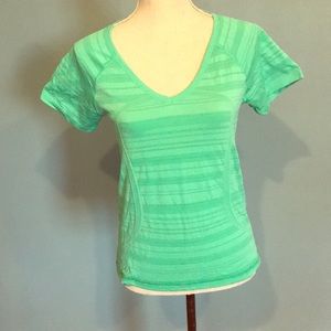 Lululemon top